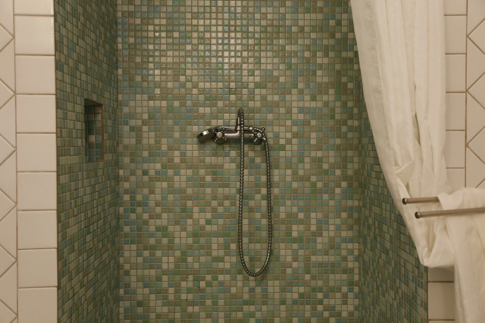 Lighting & Fixtures